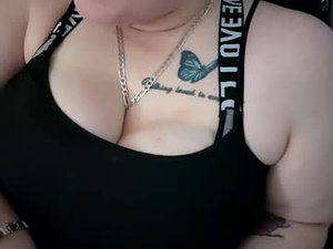 Screenshot from darienn987 webcams