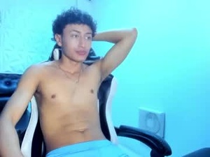 Screenshot from dark_badboy webcams