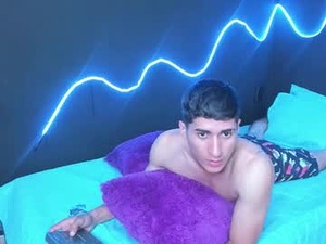 Screenshot from dark_valentino webcams