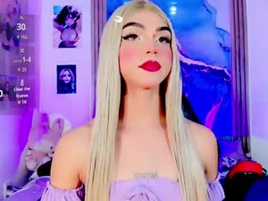 Screenshot from dasha_natalia webcams