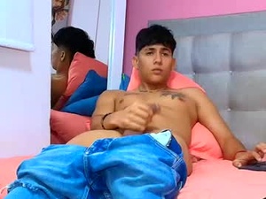 Screenshot from dave_hard19 webcams