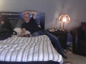 Screenshot from davejones454545 webcams