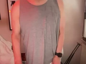 Screenshot from dazhunguncut webcams