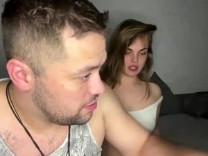 Screenshot from deeplookscouple webcams