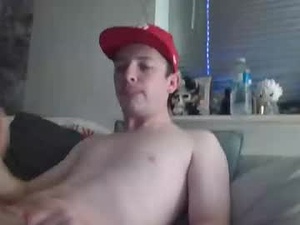 Screenshot from deetwo345 webcams