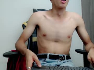 Screenshot from demiann_ webcams
