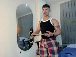 Screenshot from dereck_lux_ webcams