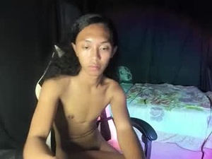 Screenshot from destinedprincess_xx webcams