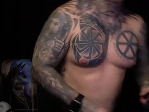 Screenshot from devilwithtats webcams