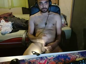 Screenshot from devro04 webcams
