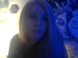 Screenshot from devyn_winter webcams