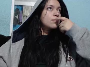 Screenshot from diana_smit_ webcams