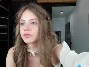 Screenshot from dianastar18 webcams