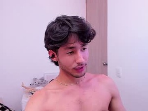 Screenshot from dimitri_targaryen webcams