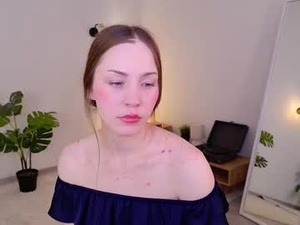 Screenshot from dina_peach webcams