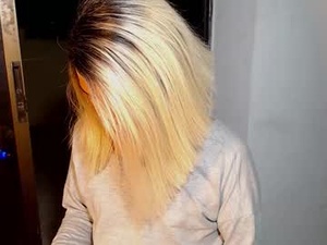 Screenshot from dirtydanezka webcams