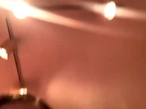 Screenshot from dirtydiana28 webcams