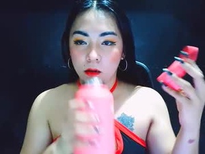 Screenshot from dirtygirls_grace webcams