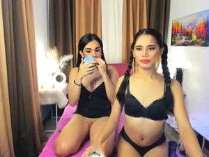 Screenshot from dirtyslutty_carmy webcams