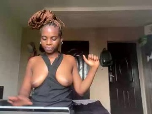 Screenshot from dj_pendejo14 webcams