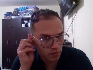 Screenshot from doblewyosk69g webcams