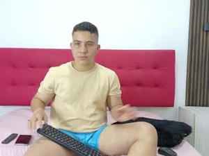 Screenshot from dogerman_01 webcams