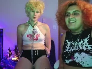 Screenshot from doggirlchewtoy webcams