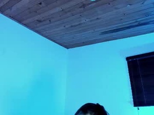 Screenshot from doll_snow webcams
