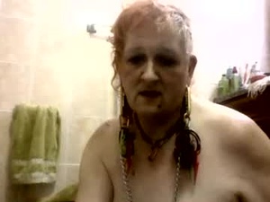 Screenshot from dollydoom666 webcams