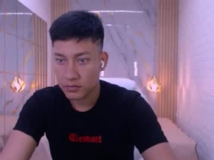 Screenshot from dominantboy4 webcams