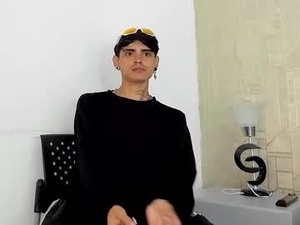 Screenshot from dominic_foox webcams