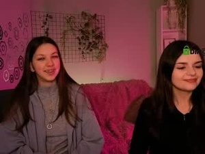 Screenshot from dori_slay webcams