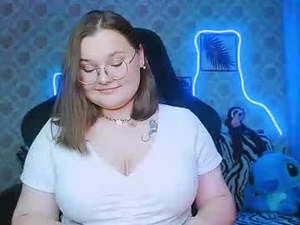 Screenshot from dreamforyoue2 webcams