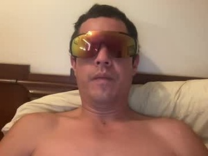 Screenshot from dscomingforyou webcams