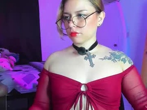 Screenshot from dubraska_rubio webcams