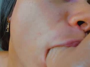 Screenshot from duskybeautyy webcams