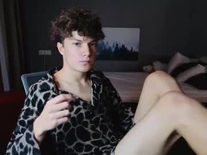 Screenshot from dylan__wilson webcams
