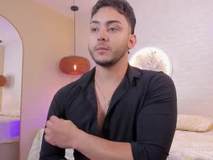 Screenshot from dylan_vega01 webcams