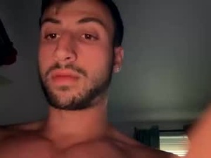 Screenshot from dylantaylor20 webcams