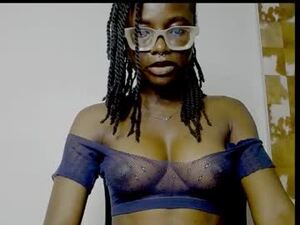 Screenshot from ebony_petitxx webcams