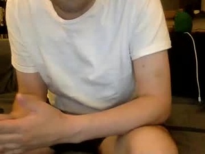 Screenshot from edmundfitz75 webcams