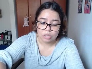 Screenshot from eimy_saenzz webcams