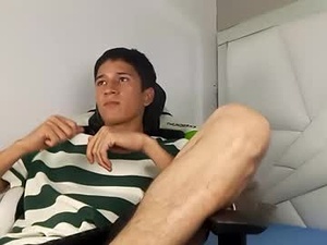 Screenshot from el_bebe01 webcams