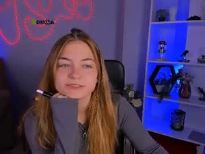 Screenshot from elani_vii webcams