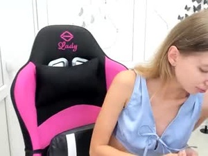 Screenshot from elariellebliss webcams