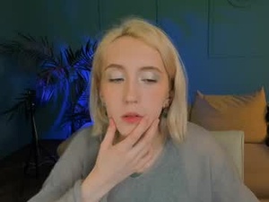 Screenshot from elen__moore webcams
