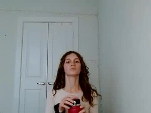 Screenshot from elena_moon34 webcams