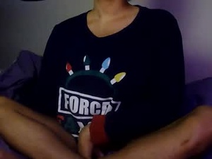 Screenshot from elenarosets webcams