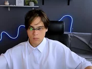 Screenshot from elian_flame webcams