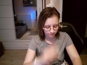 Screenshot from elianahoney webcams